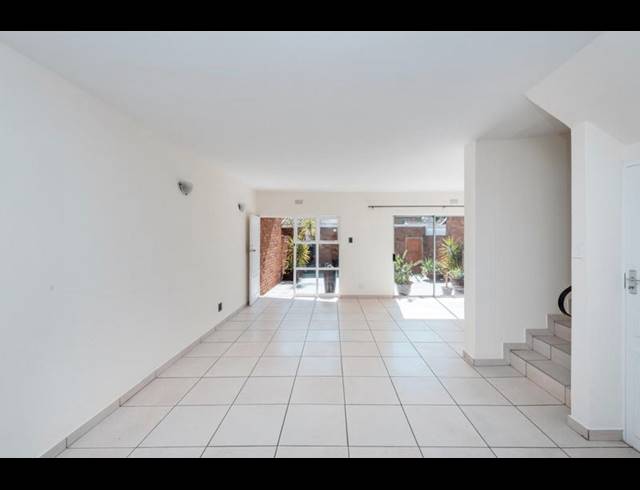 3 BEDROOM DUPLEX FOR SALE IN BEDFORD GARDENS